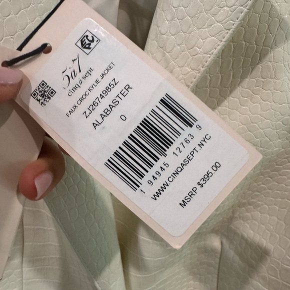 BNWT Cinq à Sept Kylie Faux Croc Blazer Col: Alabaster size 0 $398 - Picture 7 of 11
